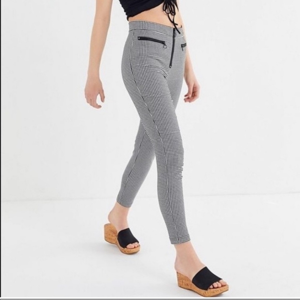 Susie Gingham Checkered Cropped Ankle Pant
